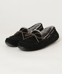 UGG（アグ）の「モカシンシューズ（モカシン/デッキシューズ）」