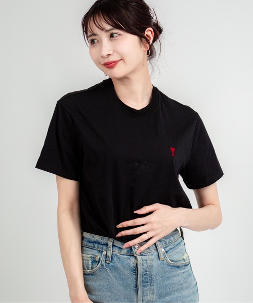 AMI Alexandre Mattiussi(アミアレクサンドルマテュッシ)の「【Ami Paris】オーガニックコットンTシャツ ユニセックス 半袖Tシャツ(Tシャツ/カットソー・レディース・ホワイト/ブラック・S/M/L/XL/XS/XXS)」の7枚目の写真