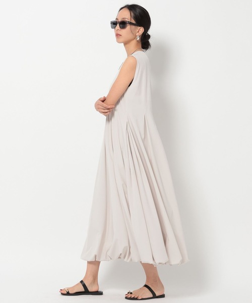 HEREIAM(ヘレイアム)の「【HEREIAM】撥水Comfy ワンピース(ワンピース・レディース・ブラック/ライトグレー・MEDIUM/SMALL)」の10枚目の写真