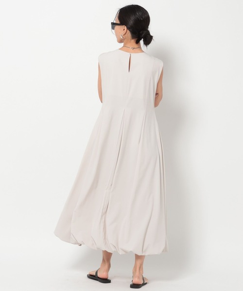 HEREIAM(ヘレイアム)の「【HEREIAM】撥水Comfy ワンピース(ワンピース・レディース・ブラック/ライトグレー・MEDIUM/SMALL)」の11枚目の写真