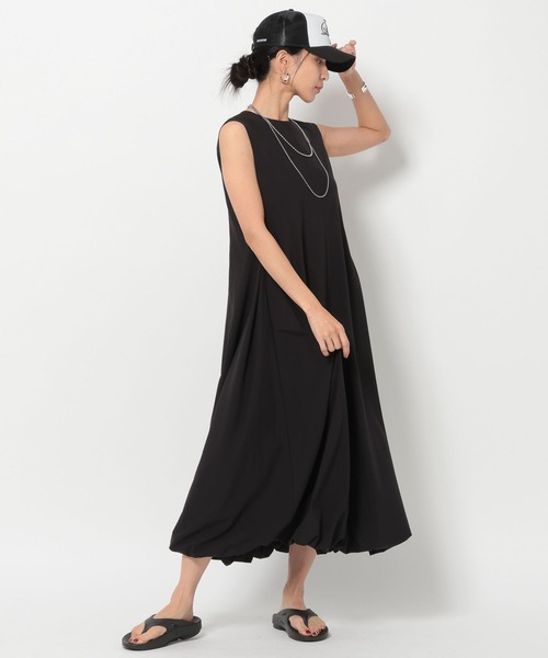 HEREIAM(ヘレイアム)の「【HEREIAM】撥水Comfy ワンピース(ワンピース・レディース・ブラック/ライトグレー・MEDIUM/SMALL)」の15枚目の写真