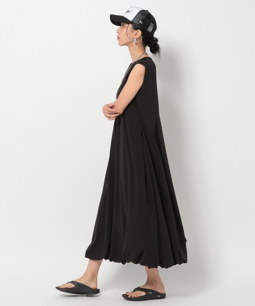 HEREIAM(ヘレイアム)の「【HEREIAM】撥水Comfy ワンピース(ワンピース・レディース・ブラック/ライトグレー・MEDIUM/SMALL)」の16枚目の写真