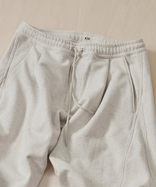 KHOKI(コッキ)の「【KHOKI/コッキ】3D Cutting Sweat Pants(スウェットパンツ・メンズ・ブラック/オフホワイト・1/2)」の19枚目の写真