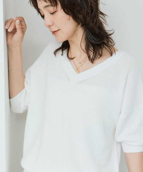 RIVE DROITE(リヴドロワ)の「【セットアップ可能】ギマコットン片畦Vネックニット(ニット/セーター・レディース・イエロー/ブラック/オフホワイト/モカ・FREE)」の2枚目の写真