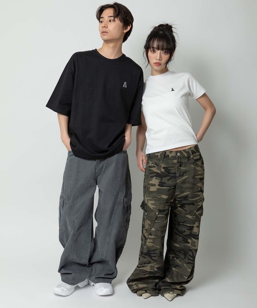 ALAND（エーランド）の「【UNISEX】ALAND／AロゴワッペンTシャツ（Tシャツ/カットソー・レディース・ブラック/ネイビー/グレー/ホワイト/ライトブルー/ピンク・LARGE/SMALL/MEDIUM）」の11枚目の写真