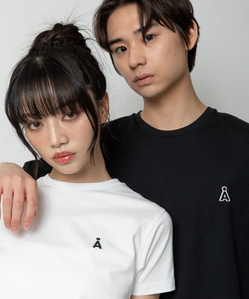 ALAND（エーランド）の「【UNISEX】ALAND／AロゴワッペンTシャツ（Tシャツ/カットソー・レディース・ブラック/ネイビー/グレー/ホワイト/ライトブルー/ピンク・LARGE/SMALL/MEDIUM）」の13枚目の写真