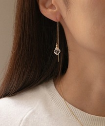 ピアス メルティーキューブ