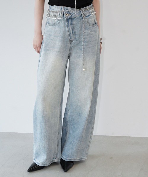 chuclla(チュクラ)の「オフセットウエストバギーデニム chw26s189(デニムパンツ・レディース・ライトブルー・S/M/L)」の2枚目の写真