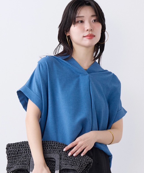 MICA&DEAL（マイカ＆ディール）の「タックショルダーブラウス（シャツ/ブラウス・レディース・ネイビー/ライトベージュ/ブルー/ブラウン・FREE）」の4枚目の写真