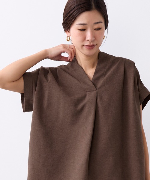 MICA&DEAL（マイカ＆ディール）の「タックショルダーブラウス（シャツ/ブラウス・レディース・ネイビー/ライトベージュ/ブルー/ブラウン・FREE）」の7枚目の写真