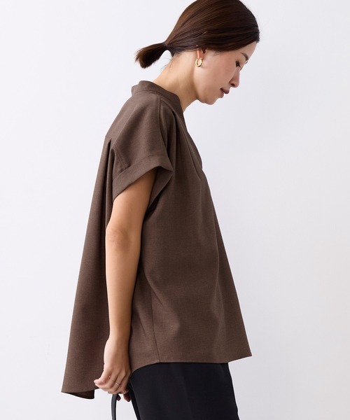 MICA&DEAL（マイカ＆ディール）の「タックショルダーブラウス（シャツ/ブラウス・レディース・ネイビー/ライトベージュ/ブルー/ブラウン・FREE）」の6枚目の写真