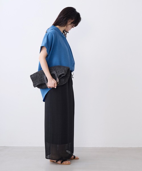 MICA&DEAL（マイカ＆ディール）の「タックショルダーブラウス（シャツ/ブラウス・レディース・ネイビー/ライトベージュ/ブルー/ブラウン・FREE）」の22枚目の写真