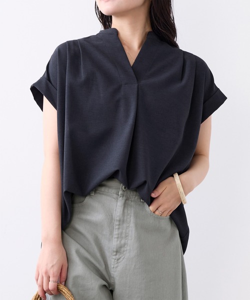 MICA&DEAL（マイカ＆ディール）の「タックショルダーブラウス（シャツ/ブラウス・レディース・ネイビー/ライトベージュ/ブルー/ブラウン・FREE）」の21枚目の写真