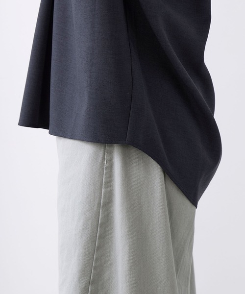 MICA&DEAL（マイカ＆ディール）の「タックショルダーブラウス（シャツ/ブラウス・レディース・ネイビー/ライトベージュ/ブルー/ブラウン・FREE）」の9枚目の写真