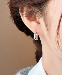 ミニマルフープピアス