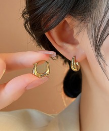 ミニマルフープピアス