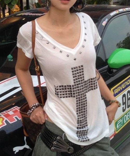 ViViDAY(ビビデー)の「十字架透けtシャツ(Tシャツ/カットソー・レディース・ブラック/ホワイト・M)」の12枚目の写真