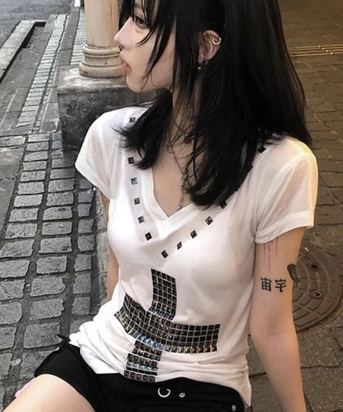 ViViDAY(ビビデー)の「十字架透けtシャツ(Tシャツ/カットソー・レディース・ブラック/ホワイト・M)」の15枚目の写真