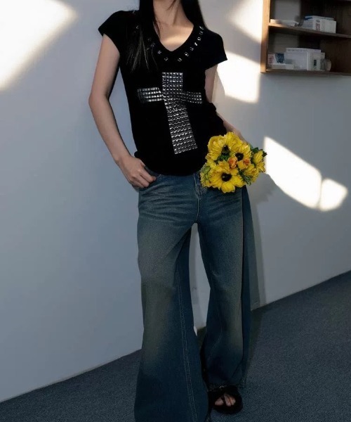 ViViDAY(ビビデー)の「十字架透けtシャツ(Tシャツ/カットソー・レディース・ブラック/ホワイト・M)」の22枚目の写真