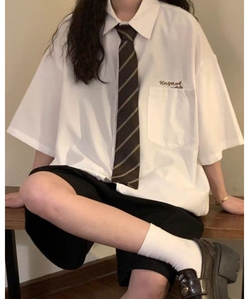 CHEER(チアー)の「ネクタイ付き オーバーサイズ ピーチ加工生地半袖シャツ 2点セット(シャツ/ブラウス・レディース・ホワイト/ブラック/カーキ・FREE)」の12枚目の写真