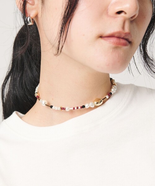 BEAUTY&YOUTH UNITED ARROWS(ビューティーアンドユースユナイテッドアローズ)の「パールモチーフ×ミックスビーズ チョーカー(チョーカー・レディース・ゴールド/シルバー・FREE)」の2枚目の写真
