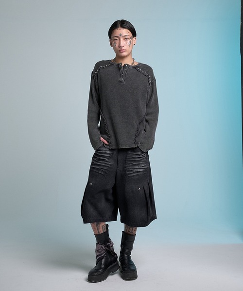 VI E DIT(ヴィエディット)の「Crushed Bleach Denim Pants/クラッシュドブリーチデニムパンツ(デニムパンツ・メンズ・ブラック/ブルー・1/2)」の4枚目の写真