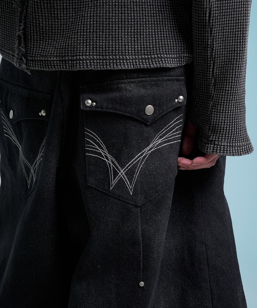 VI E DIT(ヴィエディット)の「Crushed Bleach Denim Pants/クラッシュドブリーチデニムパンツ(デニムパンツ・メンズ・ブラック/ブルー・1/2)」の21枚目の写真