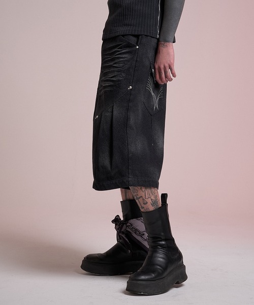 VI E DIT(ヴィエディット)の「Crushed Bleach Denim Pants/クラッシュドブリーチデニムパンツ(デニムパンツ・メンズ・ブラック/ブルー・1/2)」の10枚目の写真