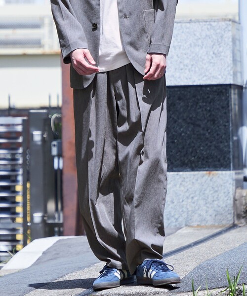 SHIPS(シップス)の「SHIPS:〈セットアップ対応/ 撥水〉Comfy Line DRYAIR ピンタック イージー パンツ(その他パンツ・メンズ・ネイビー/グレー/ブラック・SMALL/LARGE/MEDIUM)」の3枚目の写真