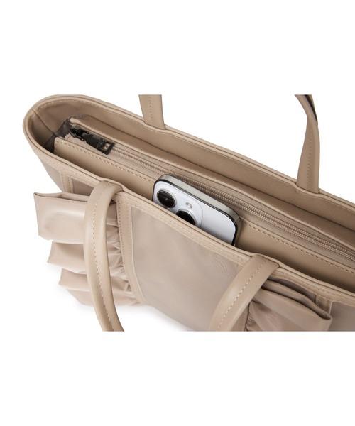 GUSCIO（グッシオ）の「【グッシオゴールド】otonaSWEET掲載商品　フリル２WAYトートバッグ（ショルダーバッグ・レディース・ピンクベージュ/ブラック/ネイビー・FREE）」の9枚目の写真