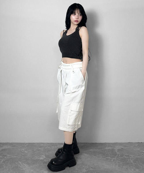 FOLLOWIN(フォロウィン)の「【 UNISEX 】折り返しリブウエストレイヤーカーゴハーフパンツ(カーゴパンツ・レディース・ホワイト/ブラック・FREE)」の9枚目の写真