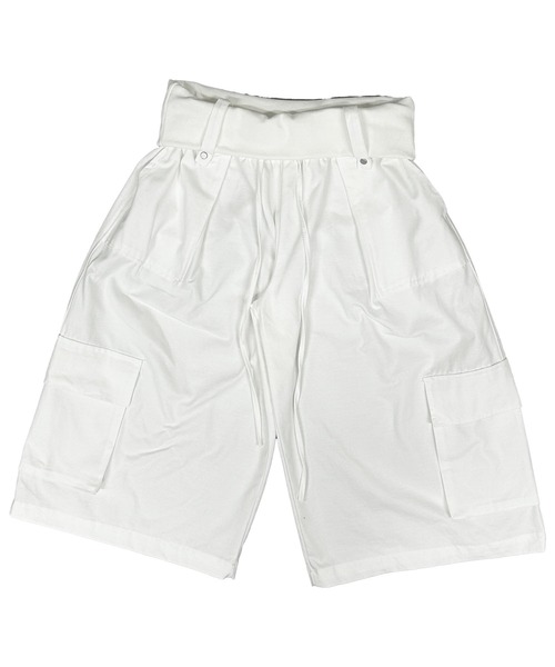 FOLLOWIN(フォロウィン)の「【 UNISEX 】折り返しリブウエストレイヤーカーゴハーフパンツ(カーゴパンツ・レディース・ホワイト/ブラック・FREE)」の21枚目の写真