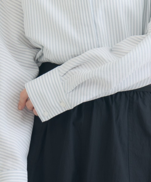 meeny miny(ミーニーマイニー)の「【おひさま牧場】 「しずくとグレイ」ストライプシャツ(シャツ/ブラウス・レディース・グレー・M-L/S-M)」の7枚目の写真
