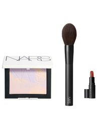 NARS | 【数量限定】ライトリフレクティング プリズマティックパウダー プレスト+ブロンザー/セッティングパウダーブラシ #14+エクスプリシットリップスティックミニサイズ(コスメキット/ギフトセット)