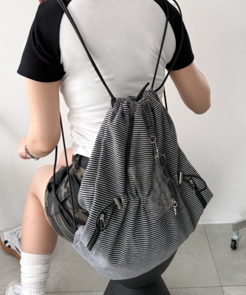 WEGO（ウィゴー）の「WEGO/【26年春夏新作】クリアポーチ付キナップサック（バックパック/リュック・レディース・その他3/ブラック系その他5/イエロー系その他6/グレー系その他5/その他2/その他1・FREE）」の2枚目の写真