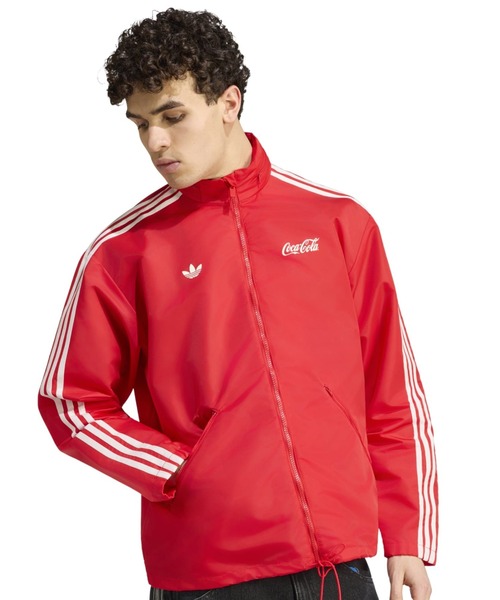 adidas(アディダス)の「adidas COCA COLA CLASSIC SPORT NYLON PARKA / アディダス コカ コーラ クラシック スポーツ ナイロン パーカー(ナイロンジャケット・メンズ・レッド・XL/L/M/S/XXL)」の2枚目の写真