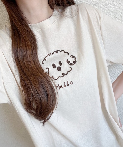 Nana(ナナ)の「ゆる犬刺繍Tシャツ(Tシャツ/カットソー・レディース・ベージュ/ホワイト・FREE)」の3枚目の写真
