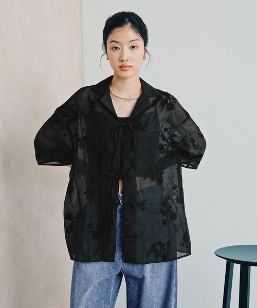 LEPSIM(レプシィム)の「刺繍開襟リボンシャツSS 884914(シャツ/ブラウス・レディース・アイボリー/ブラック/グリーン・FREE)」の18枚目の写真