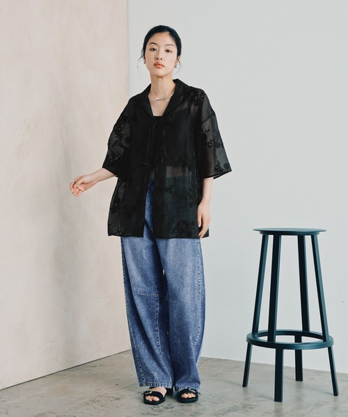 LEPSIM(レプシィム)の「刺繍開襟リボンシャツSS 884914(シャツ/ブラウス・レディース・アイボリー/ブラック/グリーン・FREE)」の21枚目の写真