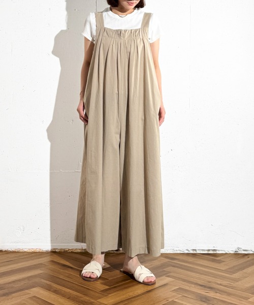 MAISON SELECT(メゾンセレクト)の「6C91 バックリボン ギャザーサロペット(つなぎ/オールインワン・レディース・ベージュ/ブラック・FREE)」の2枚目の写真