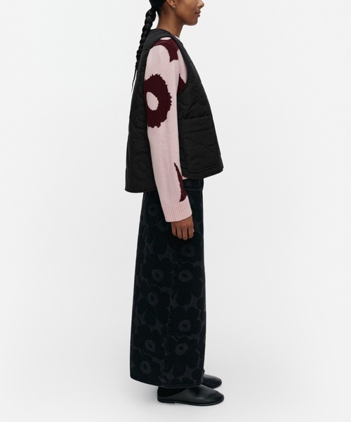 marimekko(マリメッコ)の「【バナー掲載特典付】Kaiverrus Piirto Unikko / light padded vest(その他アウター・レディース・ブラック・SMALL/X-SMALL/LARGE/MEDIUM/XX-SMALL)」の4枚目の写真