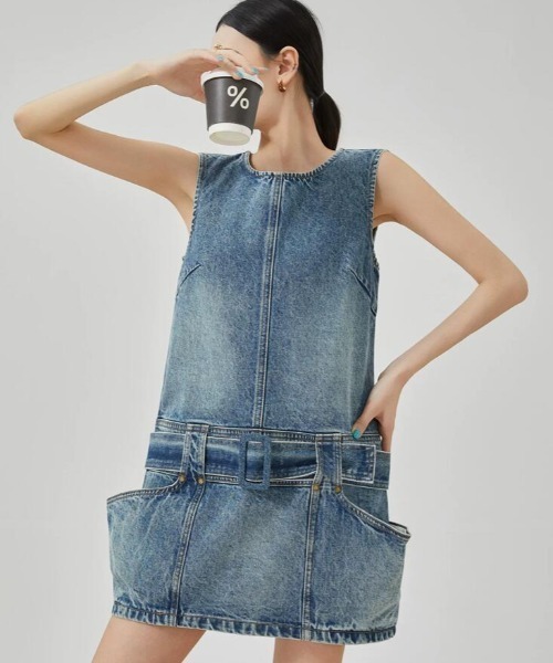 semplice（センプリチェ）の「ノースリーブデニムワンピース（ワンピース・レディース・ブルー・M/L/S）」の4枚目の写真
