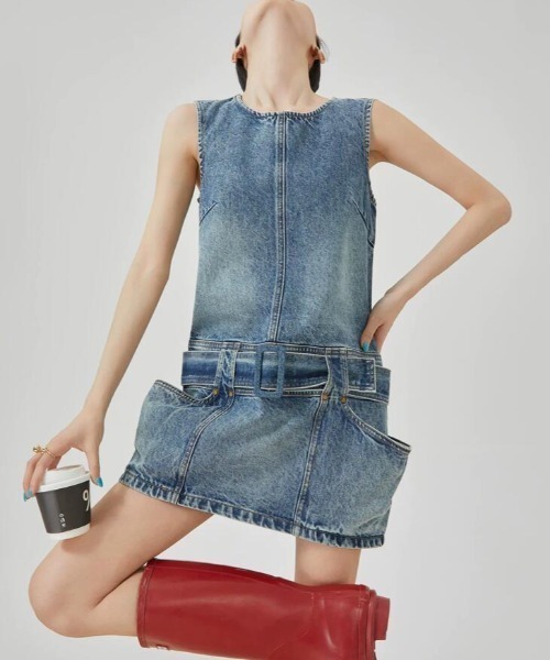 semplice（センプリチェ）の「ノースリーブデニムワンピース（ワンピース・レディース・ブルー・M/L/S）」の5枚目の写真