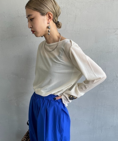 nenom（ネノム）の「[nenom/ネノム] シアーベロア ボートネックロングスリーブTシャツ（Tシャツ/カットソー・レディース・オフホワイト/ネイビー・F）」の8枚目の写真