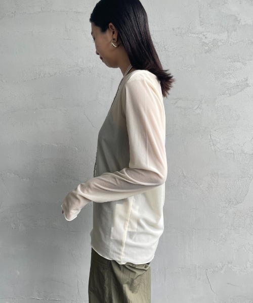 nenom（ネノム）の「[nenom/ネノム] シアーベロア ボートネックロングスリーブTシャツ（Tシャツ/カットソー・レディース・オフホワイト/ネイビー・F）」の20枚目の写真