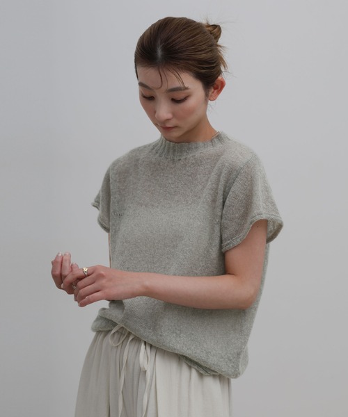 select MOCA(セレクトモカ)の「プチハイリブネックエアリーニットトップス(ニット/セーター・レディース・ブラック/ホワイト/グレー/ブルー・FREE)」の1枚目の写真