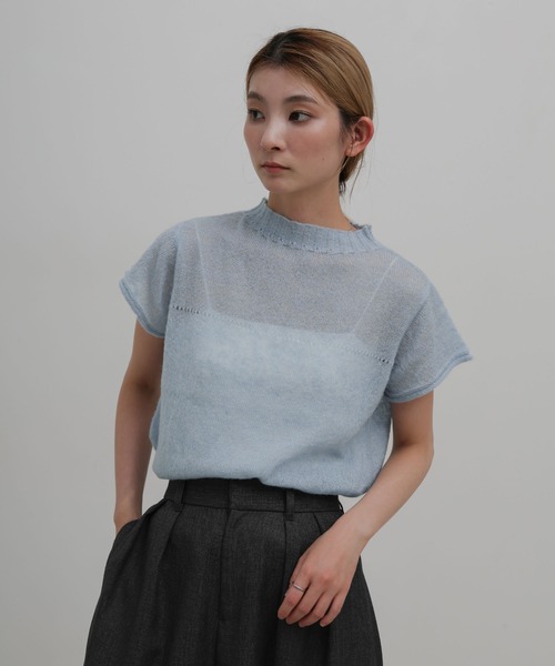 select MOCA(セレクトモカ)の「プチハイリブネックエアリーニットトップス(ニット/セーター・レディース・ブラック/ホワイト/グレー/ブルー・FREE)」の4枚目の写真