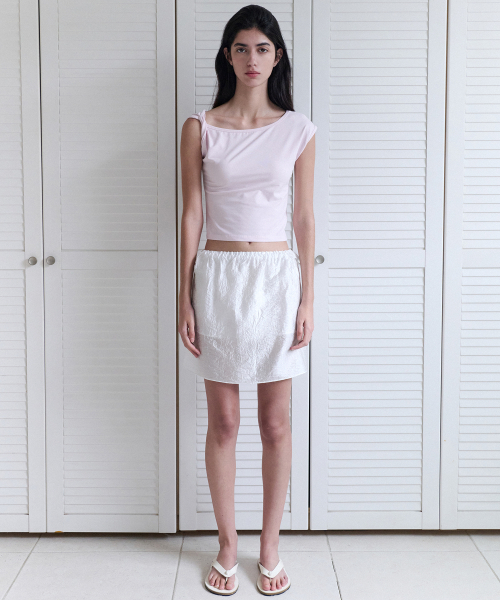 ANDNEEDS(アンドニーズ)の「Sietta satin midi skirt (white)(スカート・レディース・その他・FREE)」の2枚目の写真