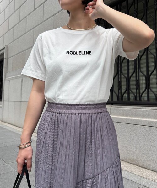 Jena espace merveilleux（ジェナ　エスパスメルヴェイユ）の「フロッキーロゴTシャツ（Tシャツ/カットソー・レディース・オフホワイト/チャコールグレー/ベージュ・FREE）」の4枚目の写真