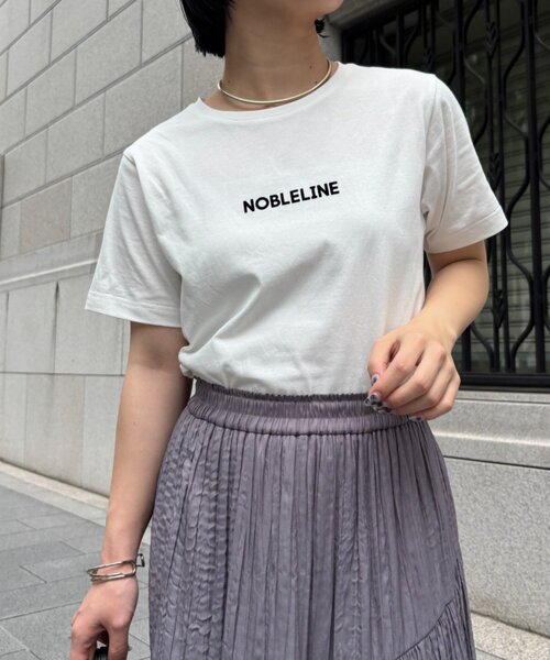 Jena espace merveilleux（ジェナ　エスパスメルヴェイユ）の「フロッキーロゴTシャツ（Tシャツ/カットソー・レディース・オフホワイト/チャコールグレー/ベージュ・FREE）」の8枚目の写真